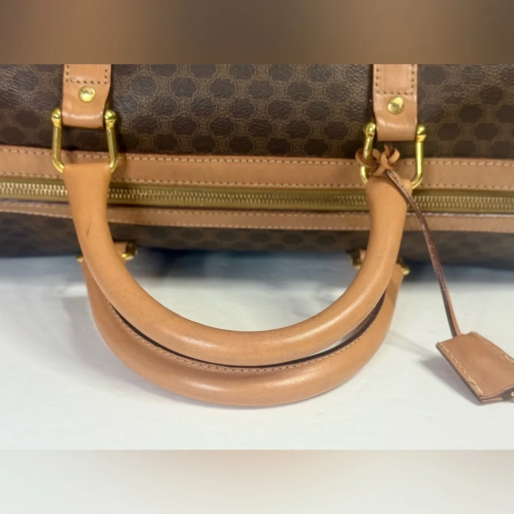 Auth CÈLINE Preowned EUC Tan and Brown Macadam Patterned Boston Bag with🔐